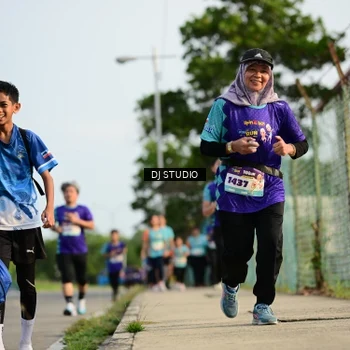 Runner Photo 8357352