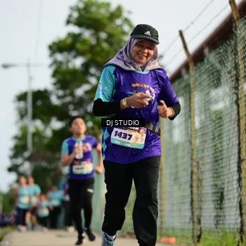 Runner Photo 8357354