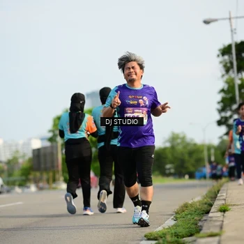 Runner Photo 8357369