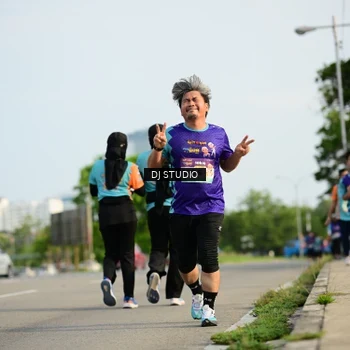 Runner Photo 8357370