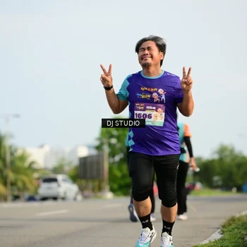 Runner Photo 8357379
