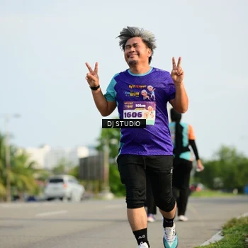 Runner Photo 8357381