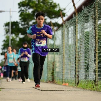 Runner Photo 8357383