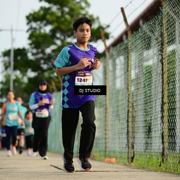 Runner Photo 8357393