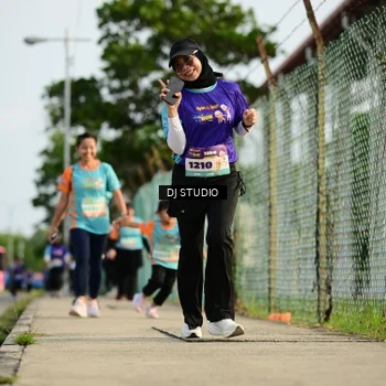Runner Photo 8357398