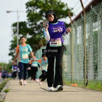 Runner Photo 8357399