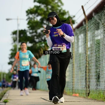 Runner Photo 8357401