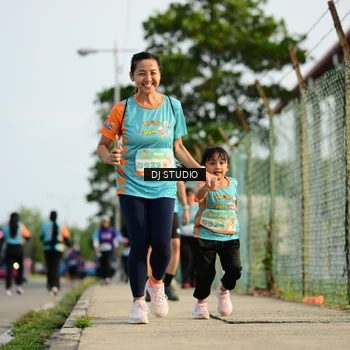 Runner Photo 8357421