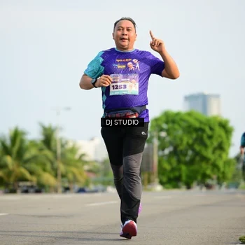 Runner Photo 8357503
