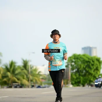 Runner Photo 8357534