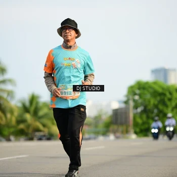 Runner Photo 8357543