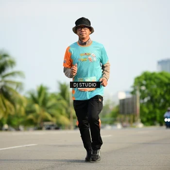 Runner Photo 8357550