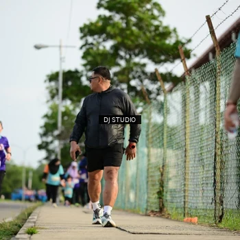 Runner Photo 8357555