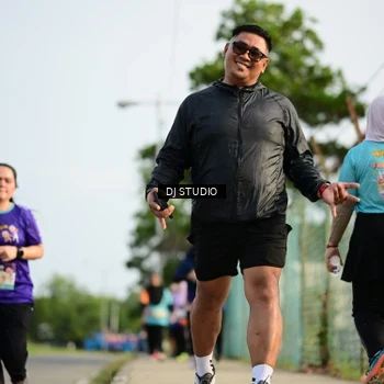 Runner Photo 8357557