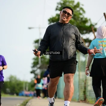 Runner Photo 8357559