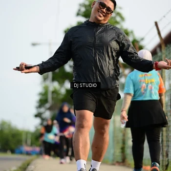 Runner Photo 8357564
