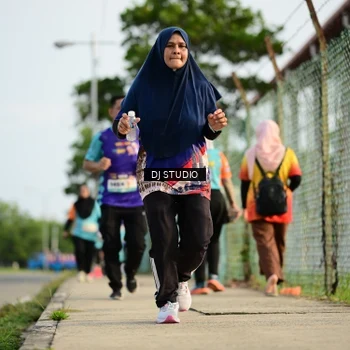 Runner Photo 8357577