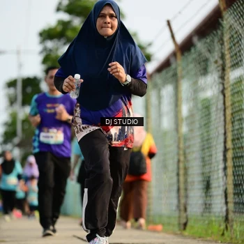Runner Photo 8357583