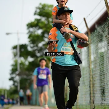 Runner Photo 8357645