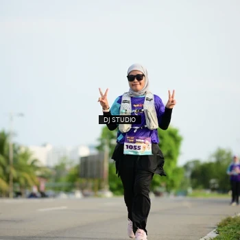 Runner Photo 8357698