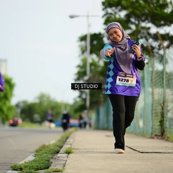 Runner Photo 8357765
