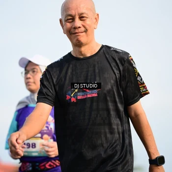 Runner Photo 8357771