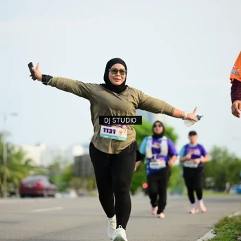 Runner Photo 8357855