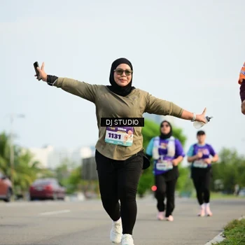 Runner Photo 8357856