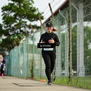 Runner Photo 8357943