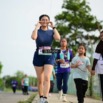 Runner Photo 8358009