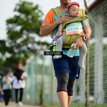 Runner Photo 8358011