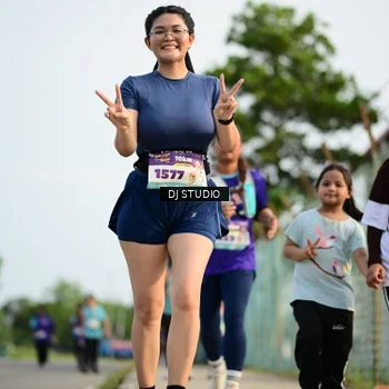 Runner Photo 8358020