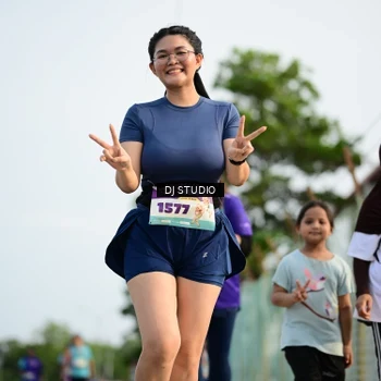 Runner Photo 8358022