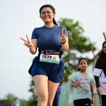 Runner Photo 8358024