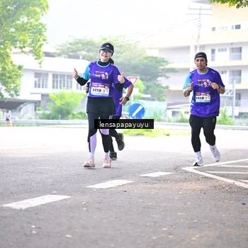 Runner Photo 8358062