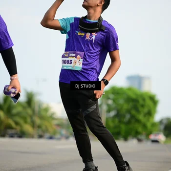 Runner Photo 8358095