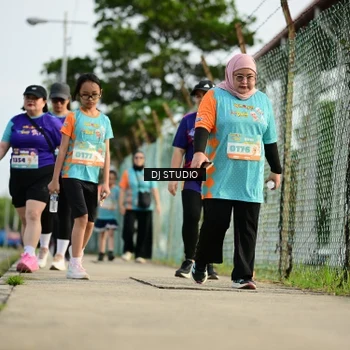 Runner Photo 8358104