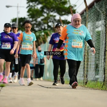 Runner Photo 8358105
