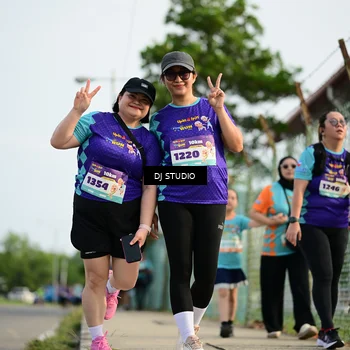 Runner Photo 8358122