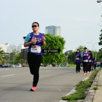 Runner Photo 8358150