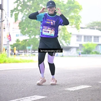 Runner Photo 8358153