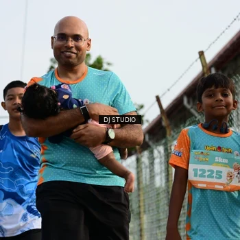 Runner Photo 8358172