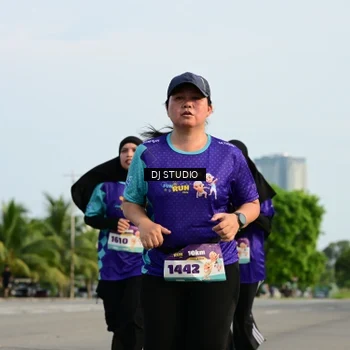 Runner Photo 8358179