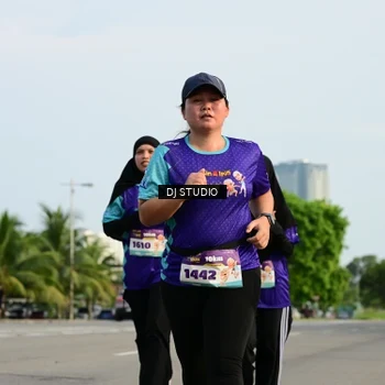 Runner Photo 8358186