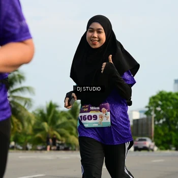 Runner Photo 8358187