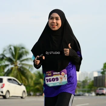 Runner Photo 8358194