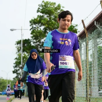 Runner Photo 8358196