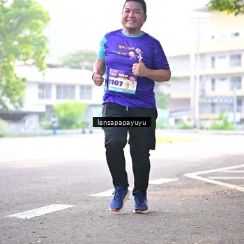 Runner Photo 8358199