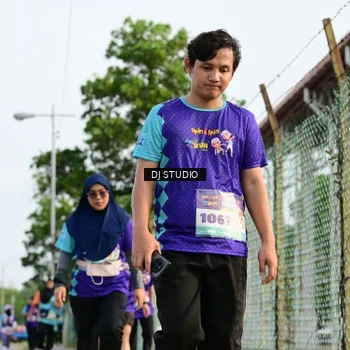Runner Photo 8358200