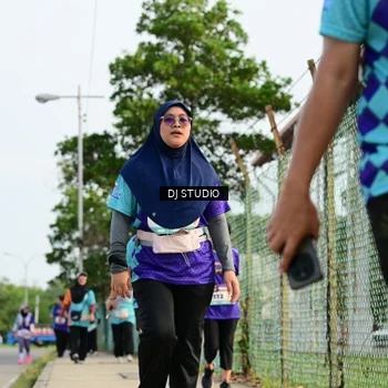 Runner Photo 8358211